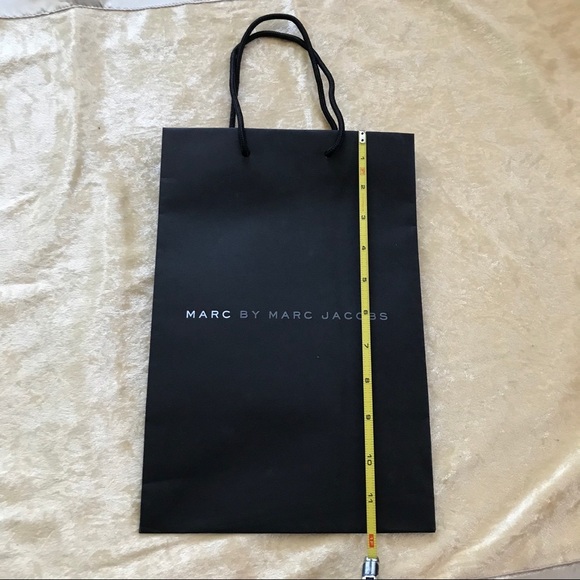 Marc by Marc Jacobs shopping bags - Picture 3 of 6
